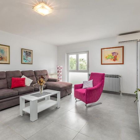 Sweet Apartment Tony Pula Bagian luar foto